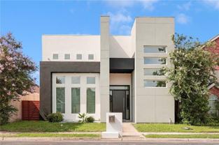 417 Redbud Ave - Photo 1 of 1