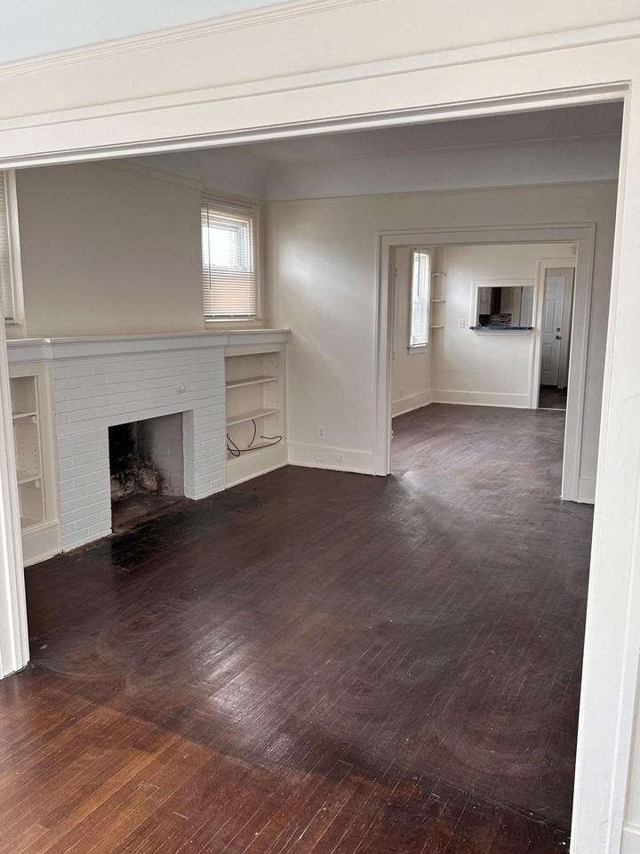 2293 W Philadelphia St - Photo 2 of 18