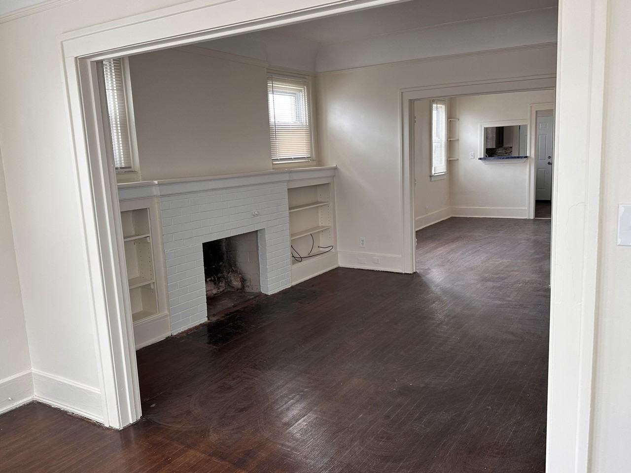 2293 W Philadelphia St - Photo 4 of 18