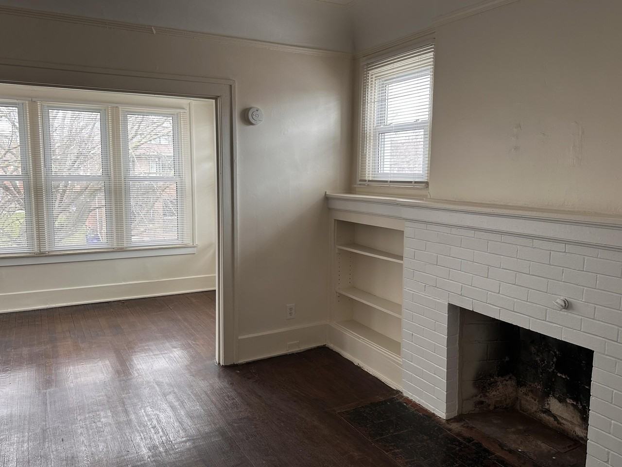 2293 W Philadelphia St - Photo 5 of 18