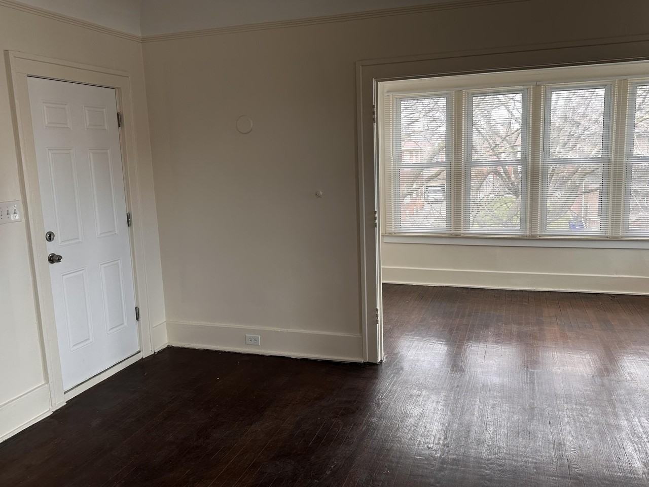 2293 W Philadelphia St - Photo 6 of 18