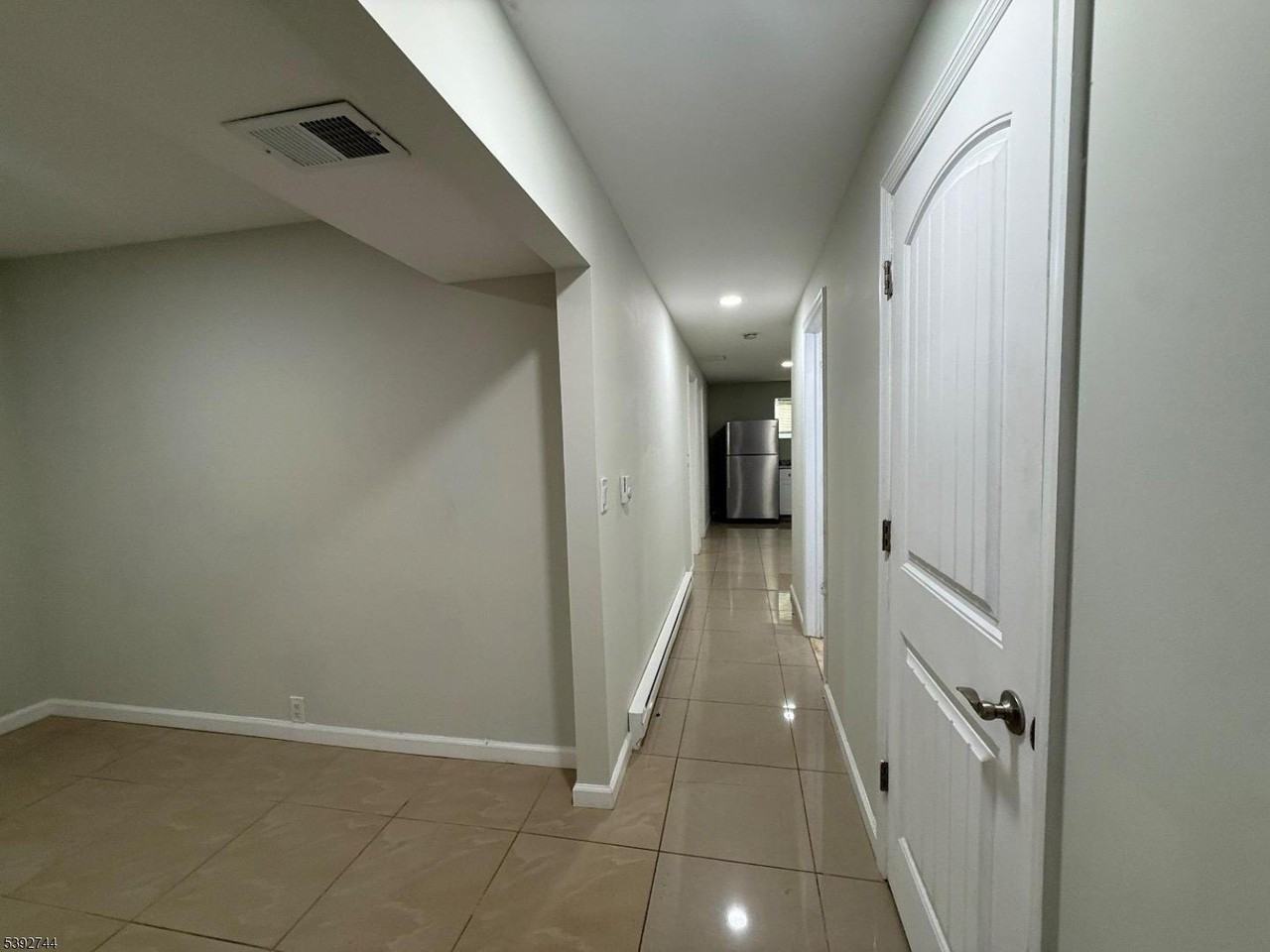 171 Camden St - Photo 3 of 8