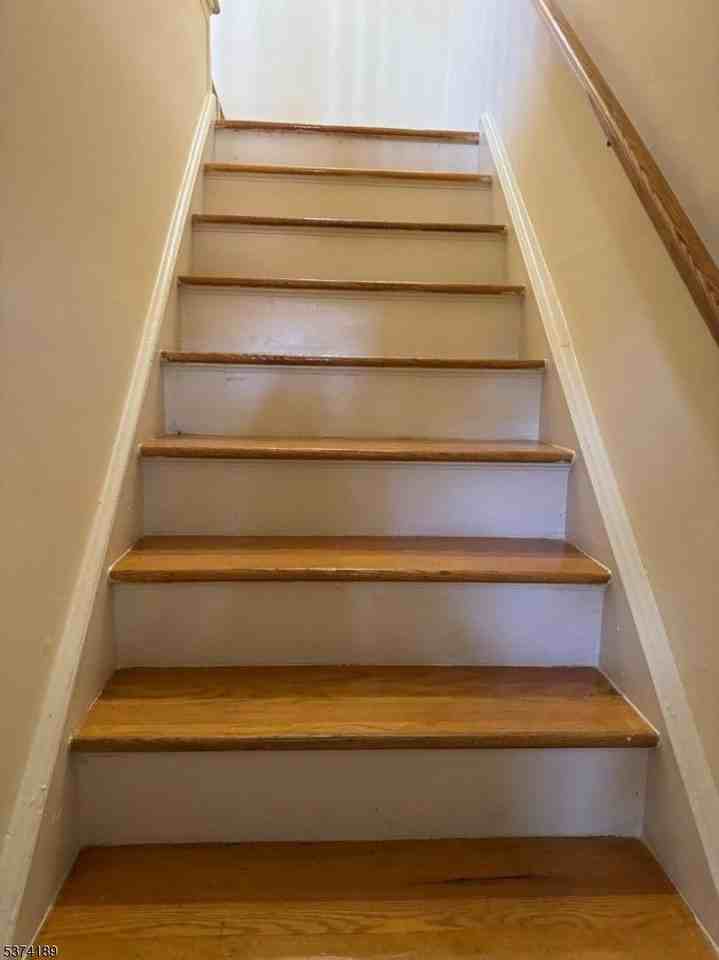 5A Traphagen Rd #A - Photo 3 of 18