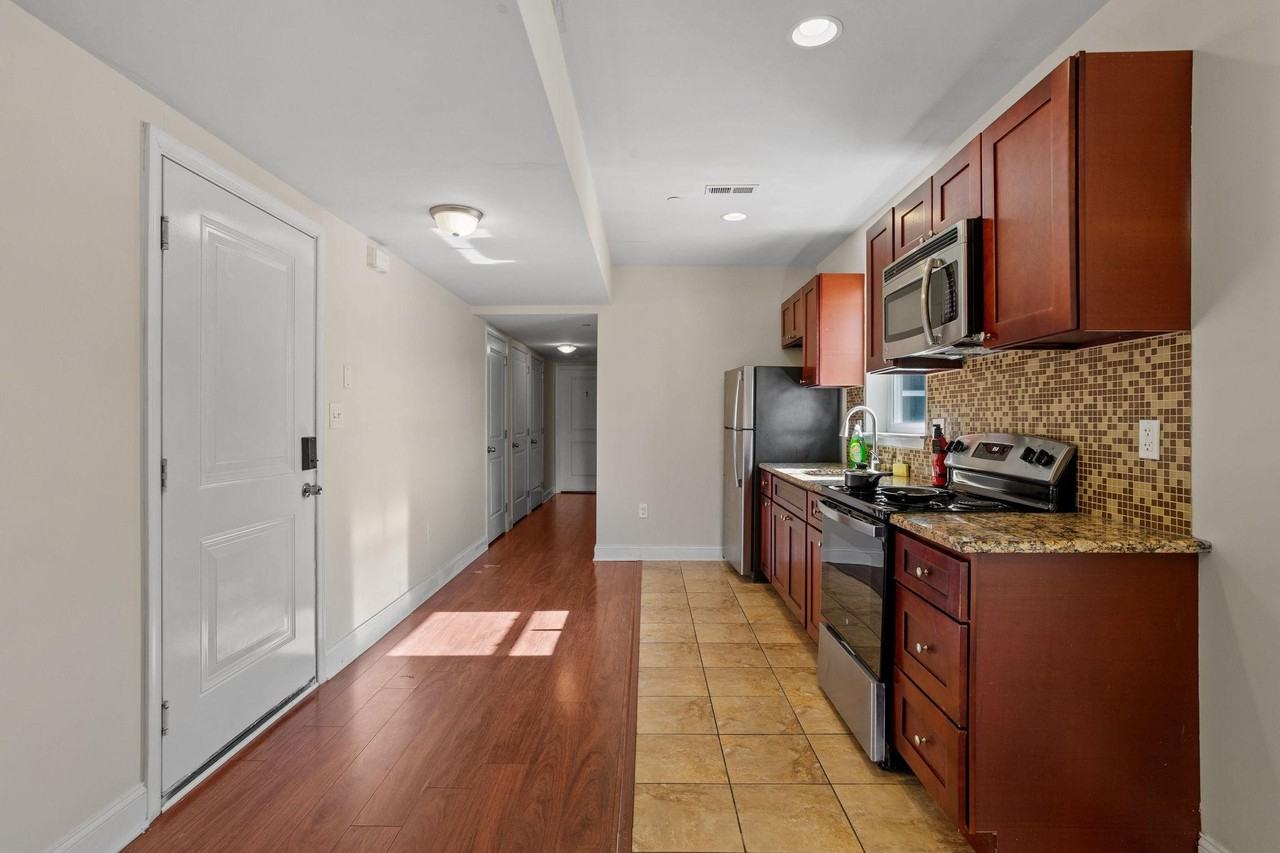 N 17th St - Photo 2 of 10