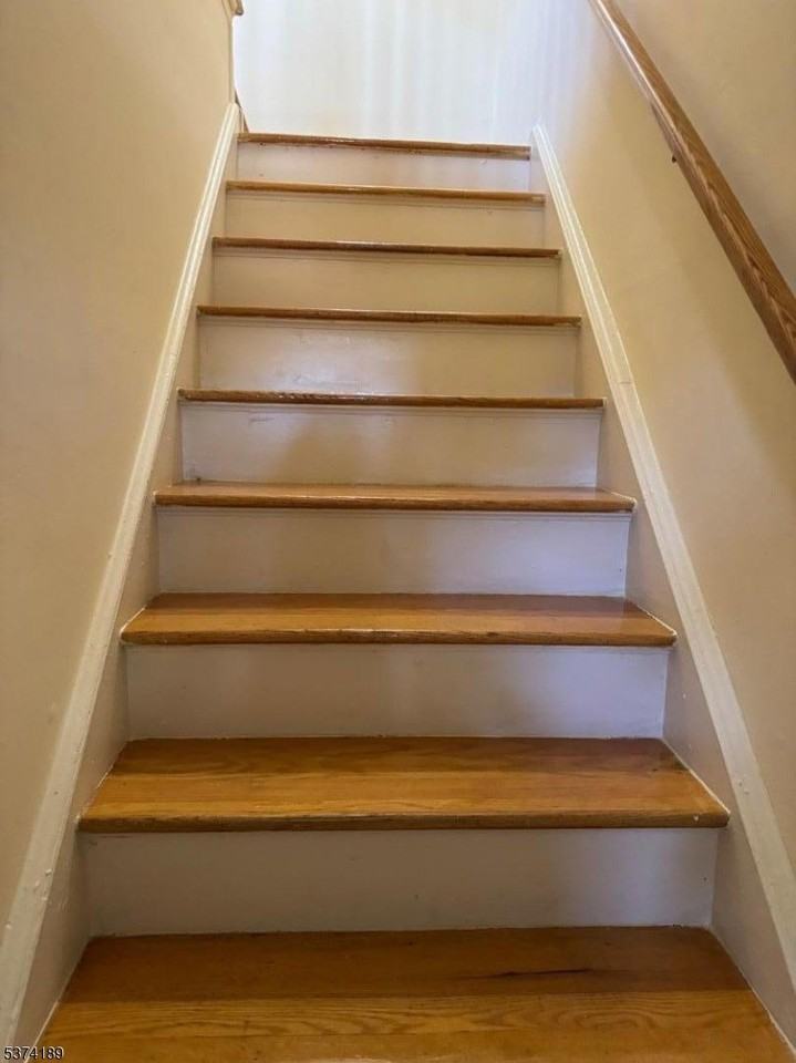 1298B Valley Rd #1 - Photo 3 of 18