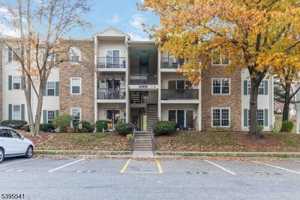 featured image of 65 Robertson Way