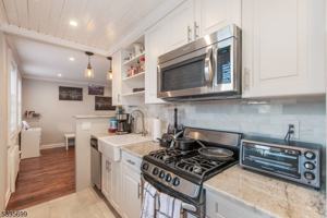 featured image of 378 Claremont Avenue #10