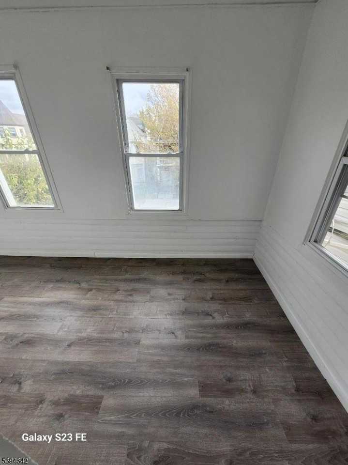 69 Seymour Ave #2 - Photo 6 of 16