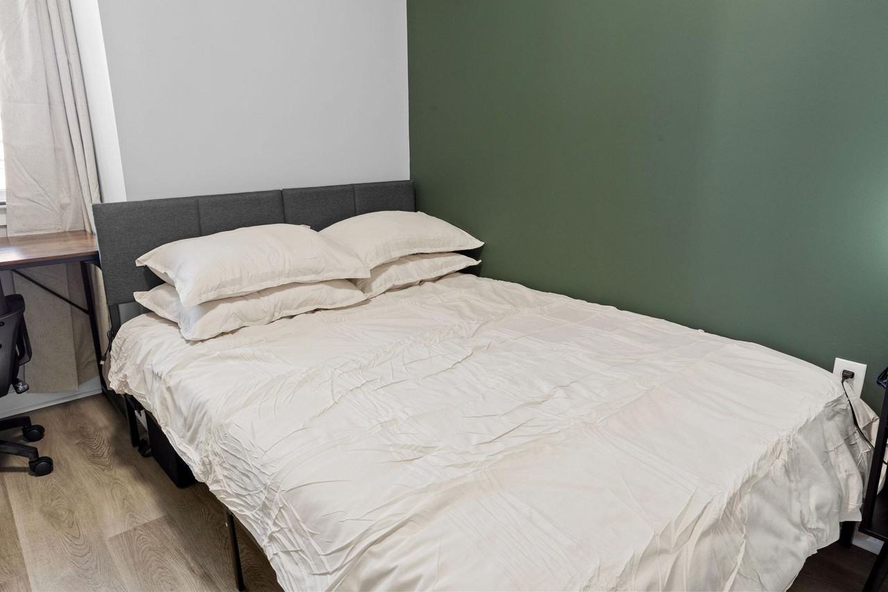 W Berks St - Photo 6 of 16