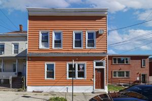featured image of 208 4th St #1