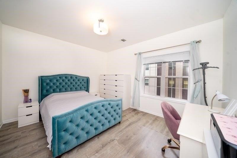 5903 Jefferson St #302 - Photo 4 of 8