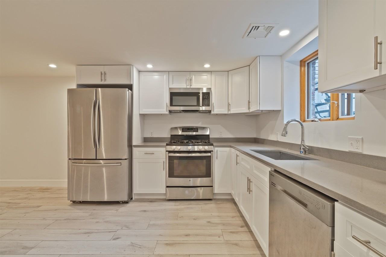 47 Poplar St #1 - Photo 6 of 18