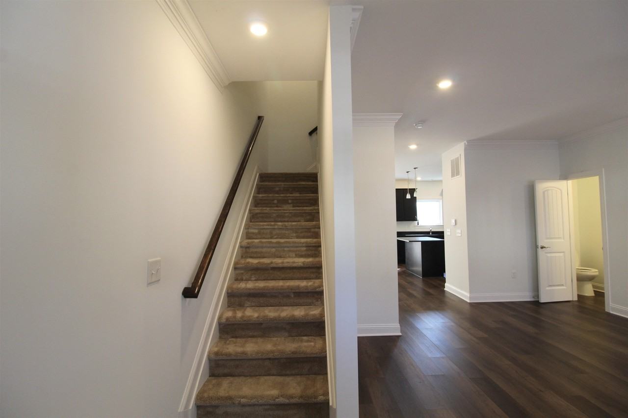 1145 Bluemoon Dr - Photo 4 of 19