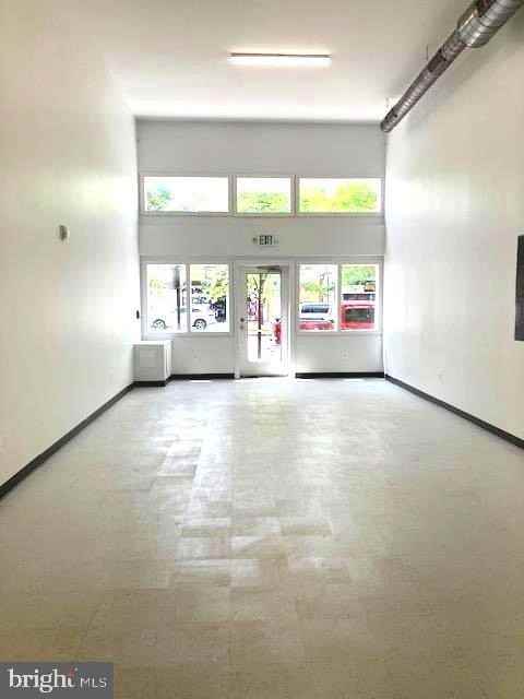 249 S Broadway - Photo 4 of 12