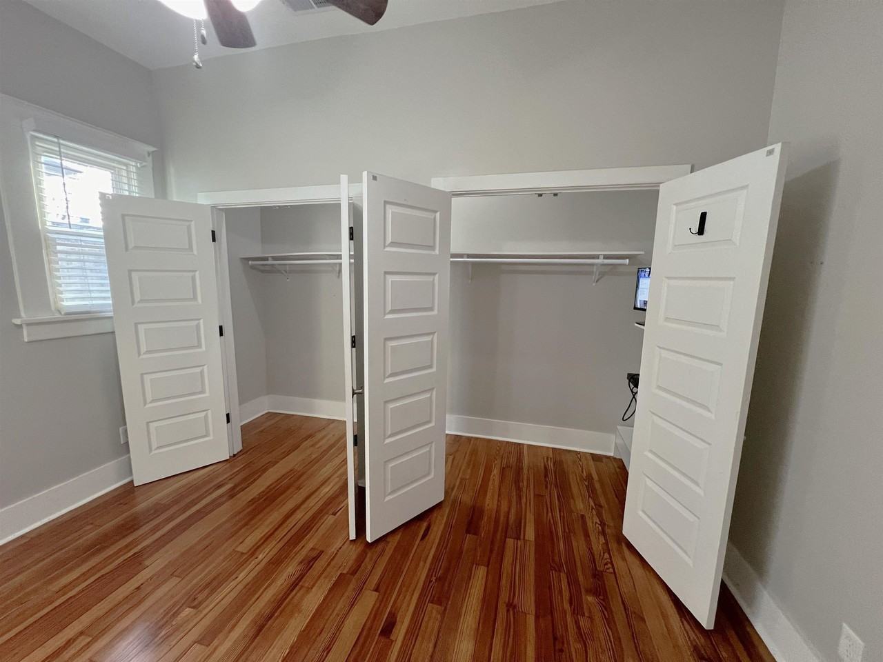 897 South Cox Street - Photo 6 of 14