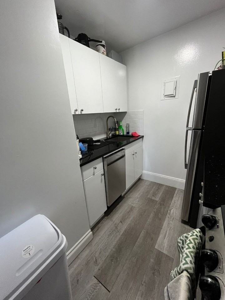 Broadway & W 33rd St #19A10 - Photo 3 of 15