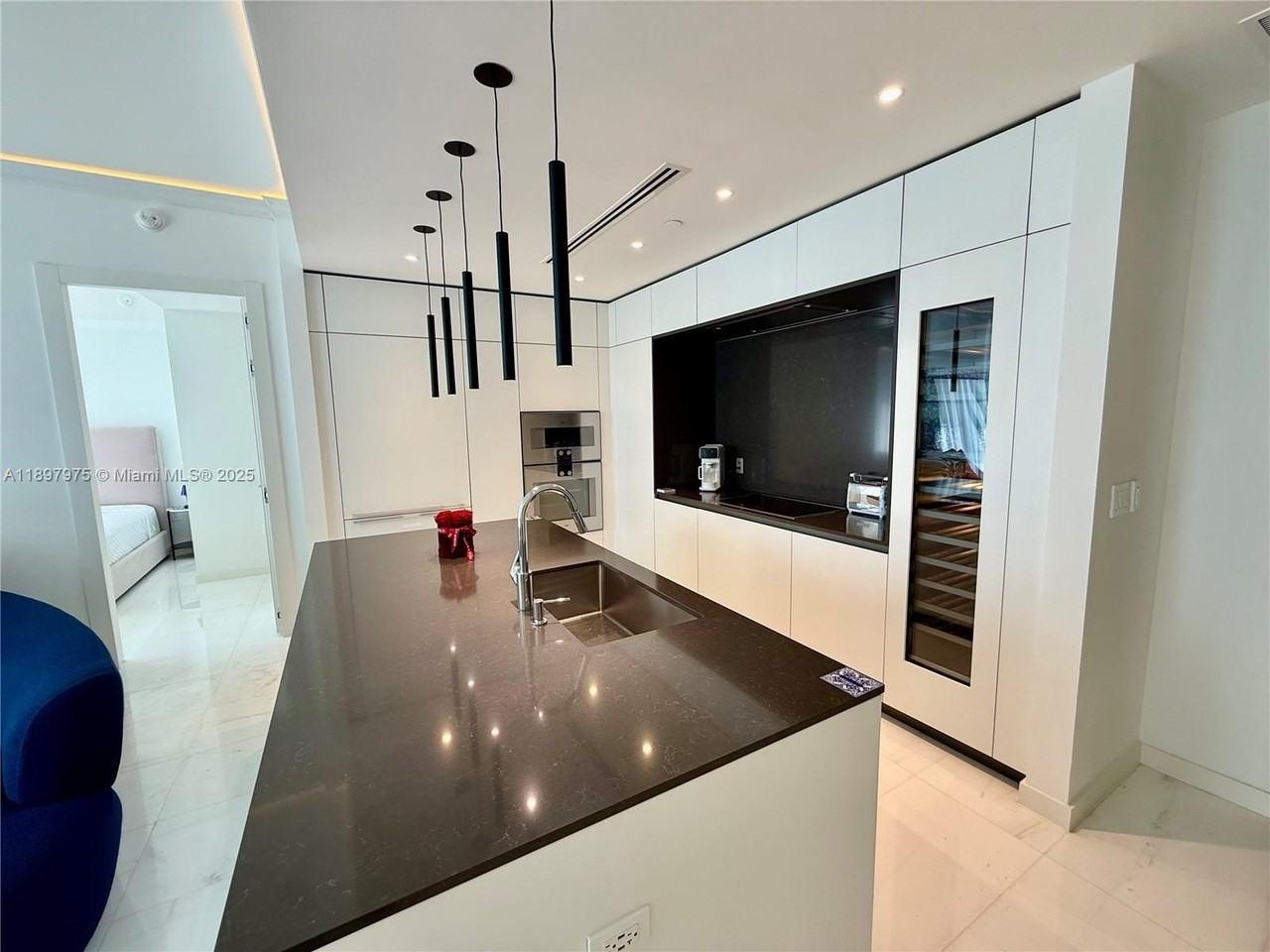 300 Biscayne Boulevard Way #2306 - Photo 7 of 32