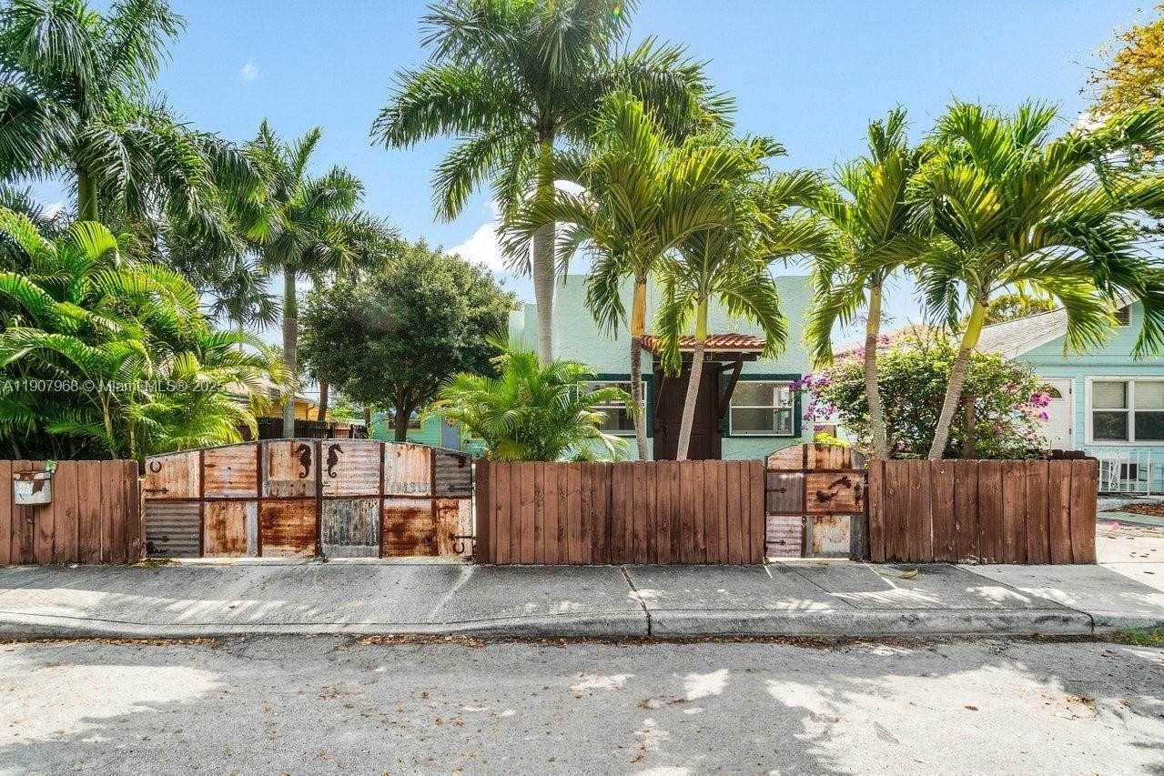 416 S L St #416 - Photo 2 of 33