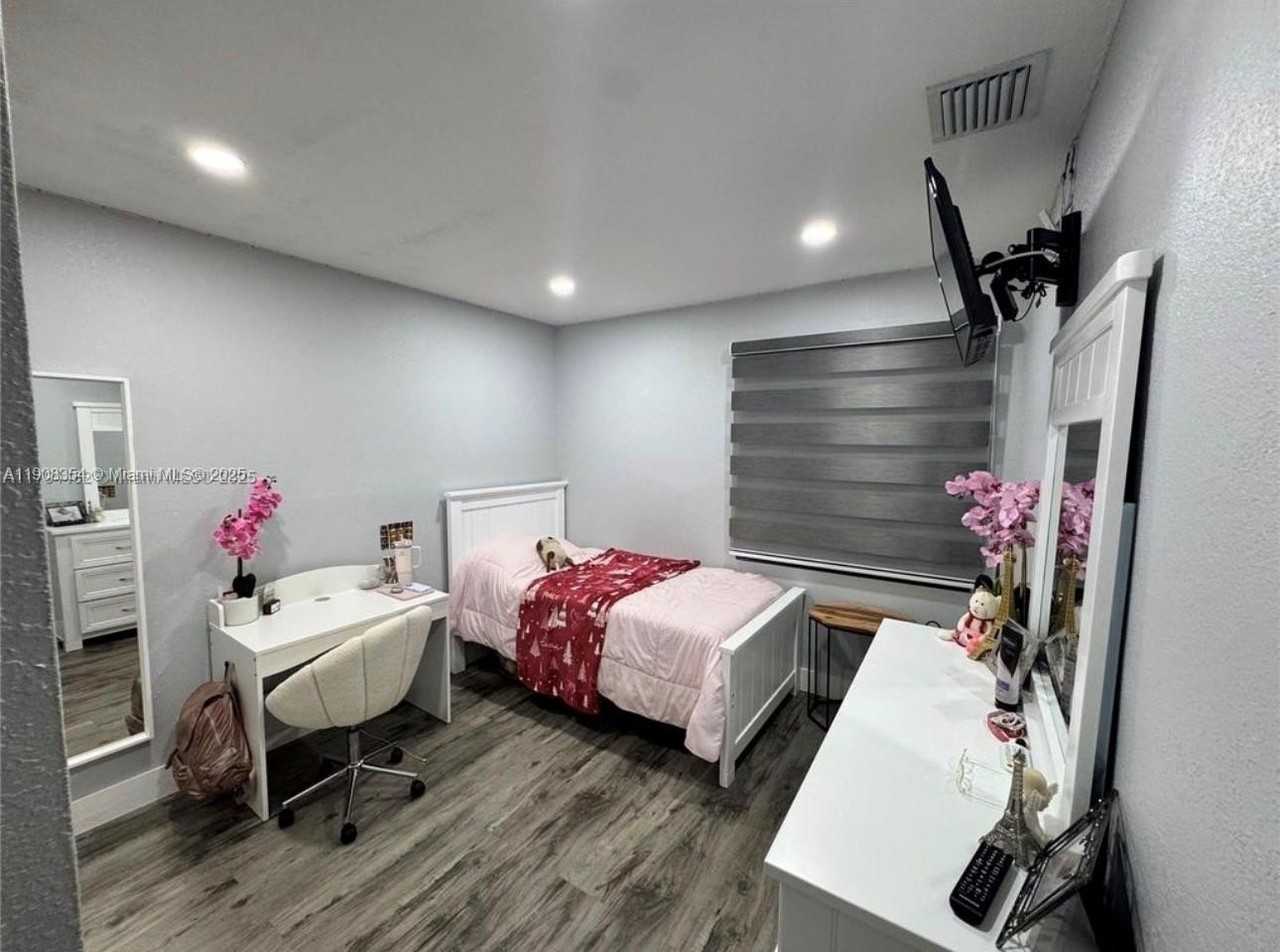 12663 Nw 8th Way - Photo 6 of 18