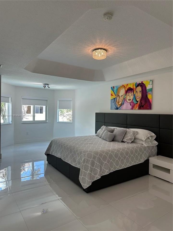 7060 Nw 107th Pl #7060 - Photo 6 of 10