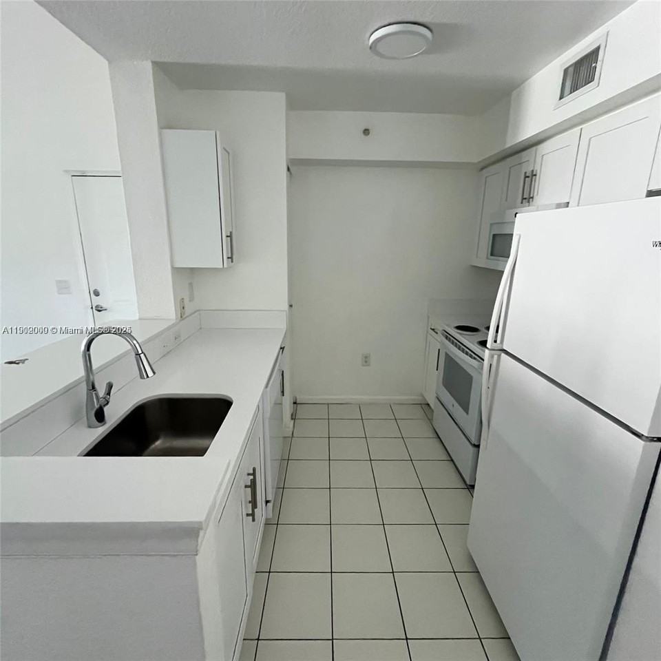 15410 Sw 284th St #8307 - Photo 3 of 14