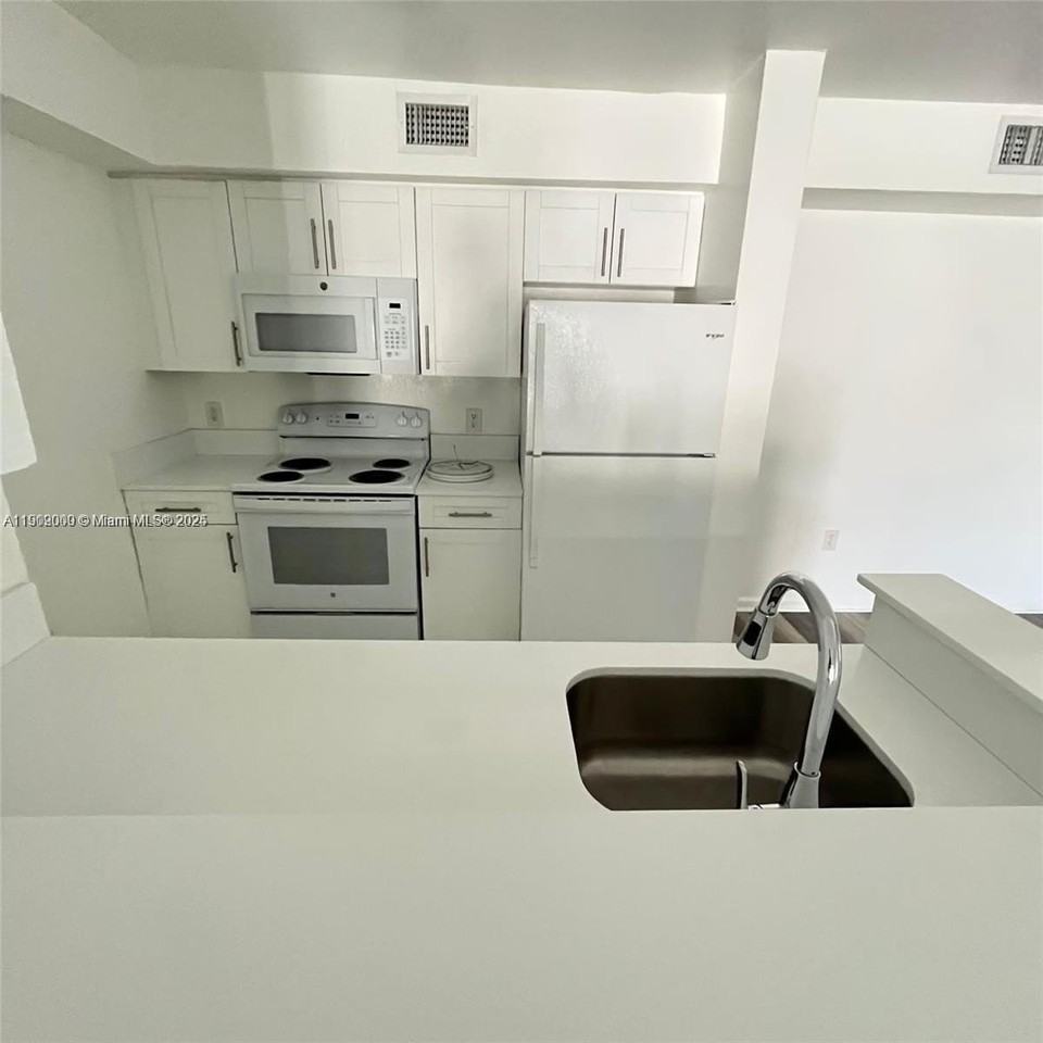 15410 Sw 284th St #8307 - Photo 6 of 14