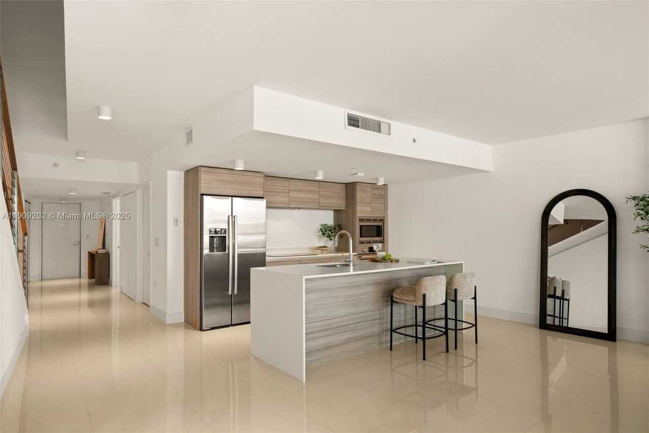 6620 Indian Creek Dr #713 - Photo 6 of 39