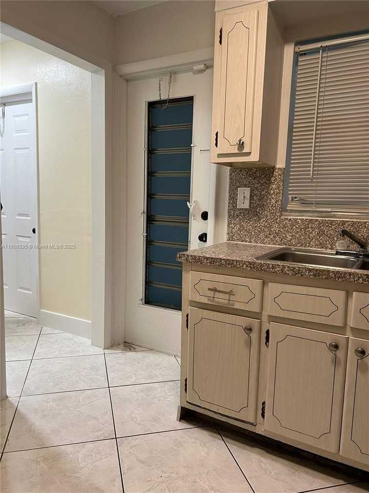 1521 Northwest 43rd Avenue #107 - Photo 7 of 16