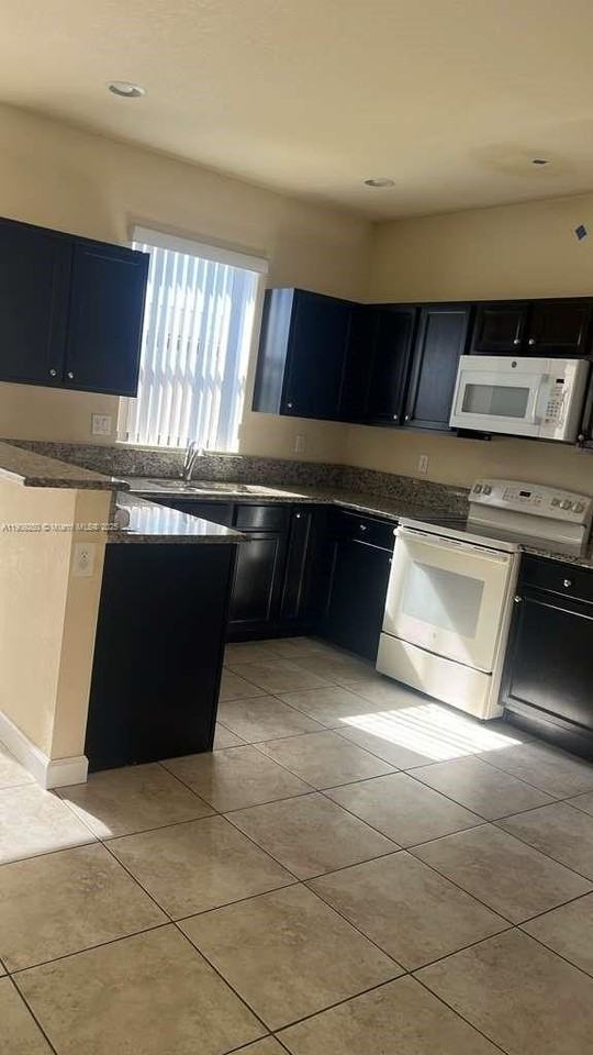 23848 Sw 117th Pl #23848 - Photo 3 of 6