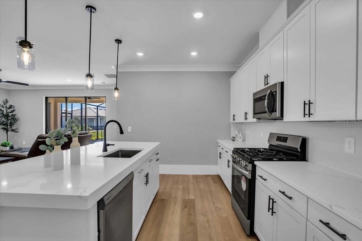 15018 Oxford Grey Dr - Photo 5 of 50