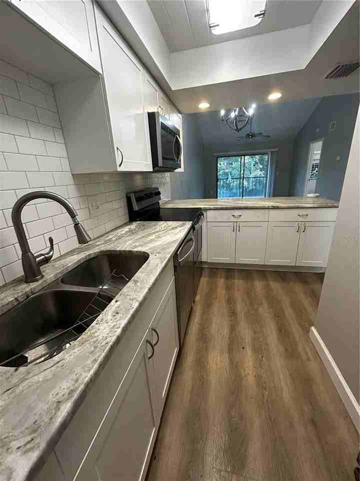 4089 Lake Forest Dr - Photo 3 of 14