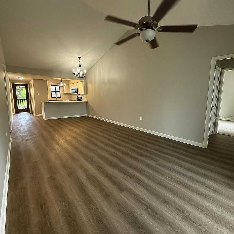 4089 Lake Forest Dr - Photo 4 of 14