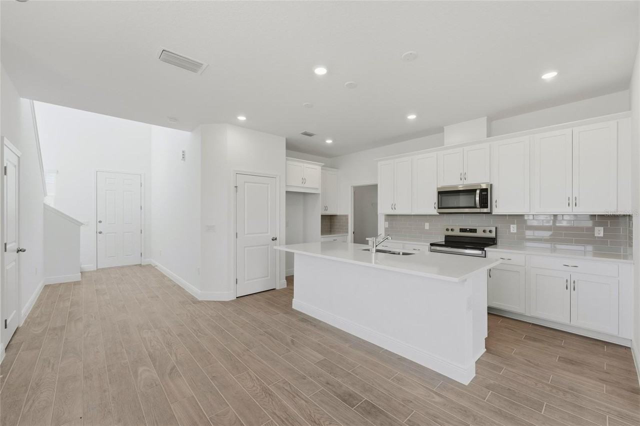 2100 Maverick Ct - Photo 6 of 25