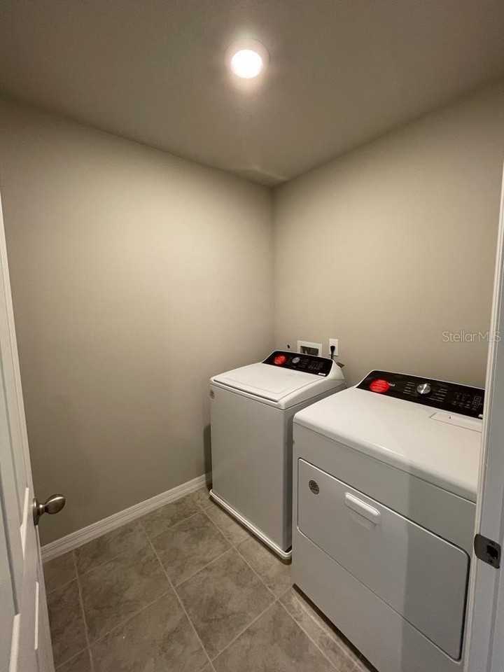 762 Legacy Dr - Photo 6 of 14