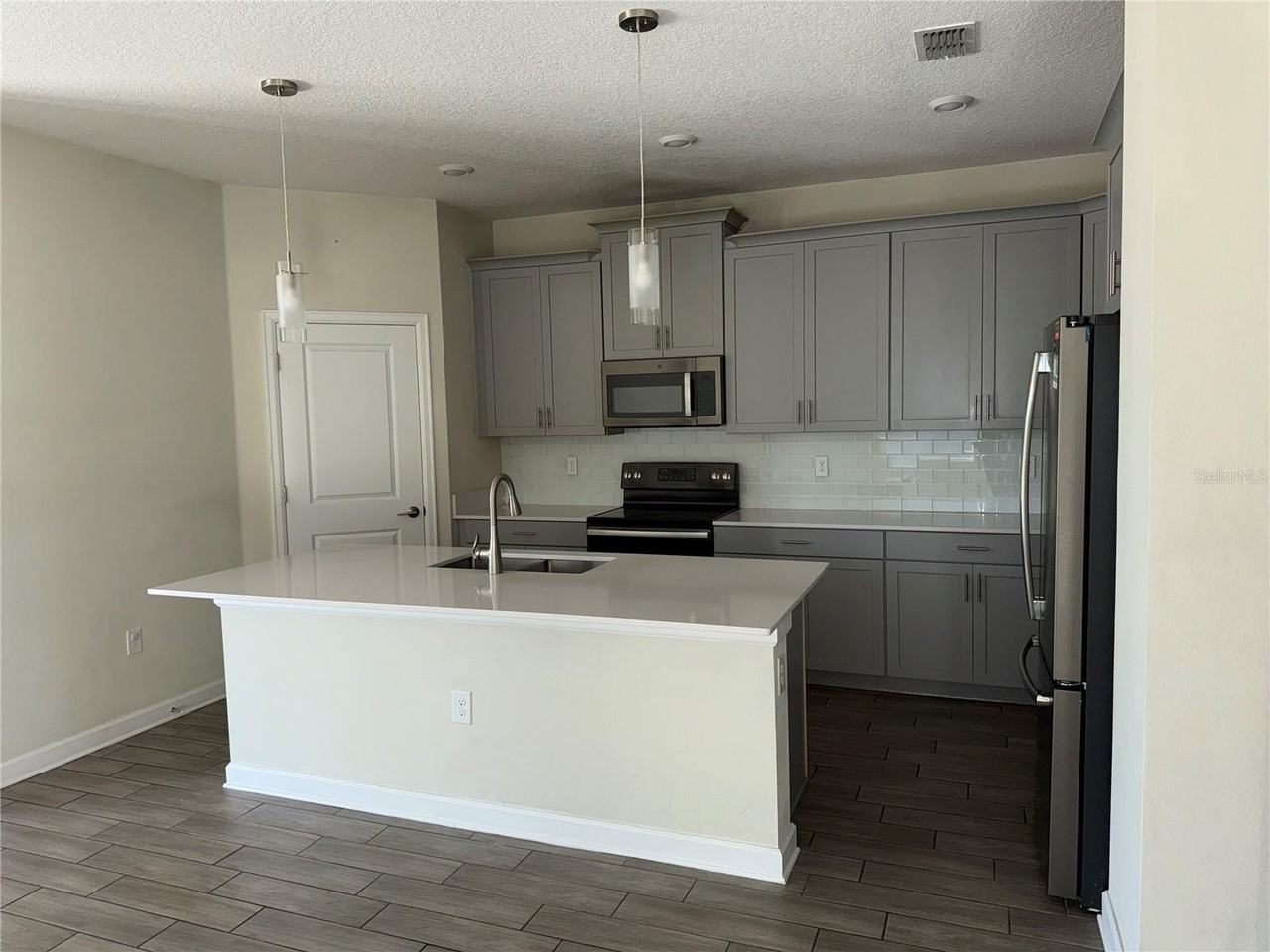 2621 Camden Park Loop - Photo 2 of 50