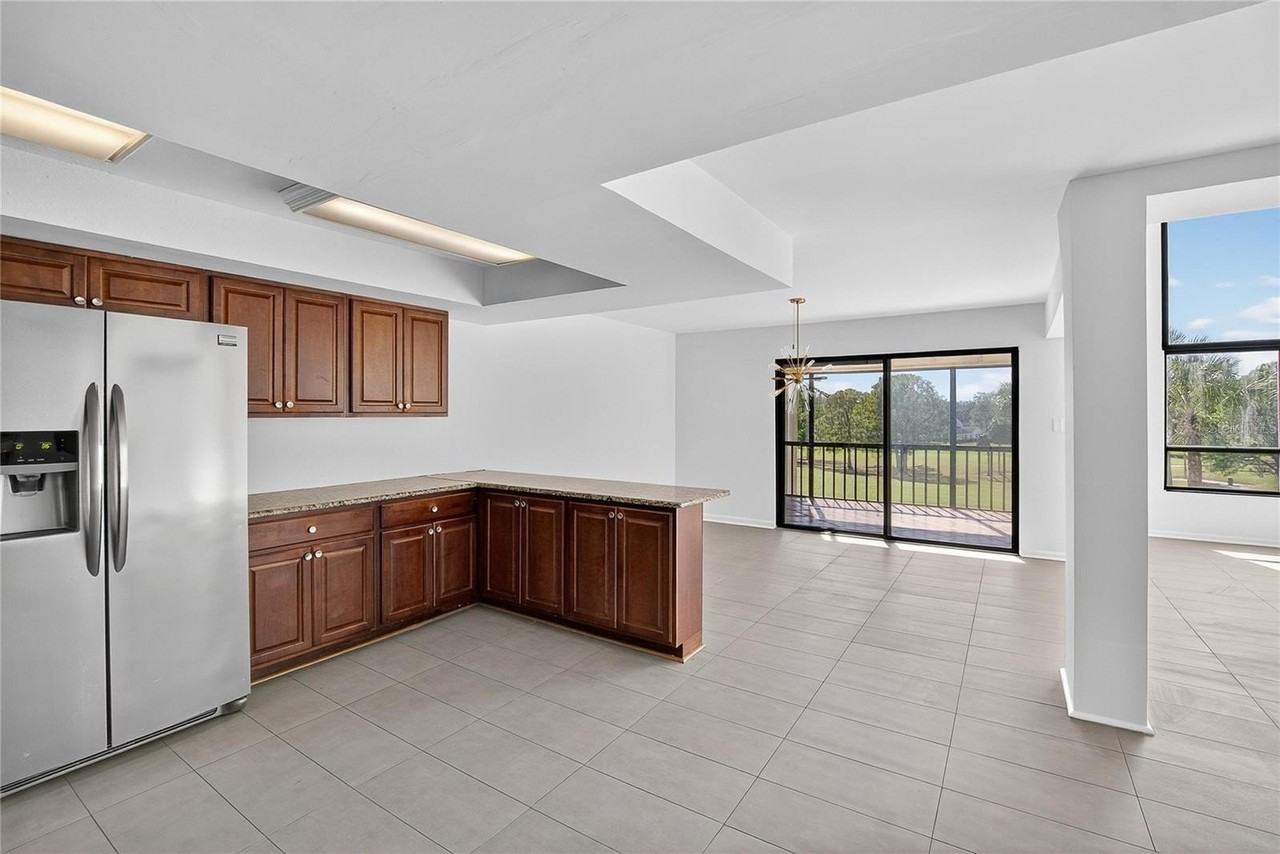 13618 Greenfield Dr #405 - Photo 7 of 50