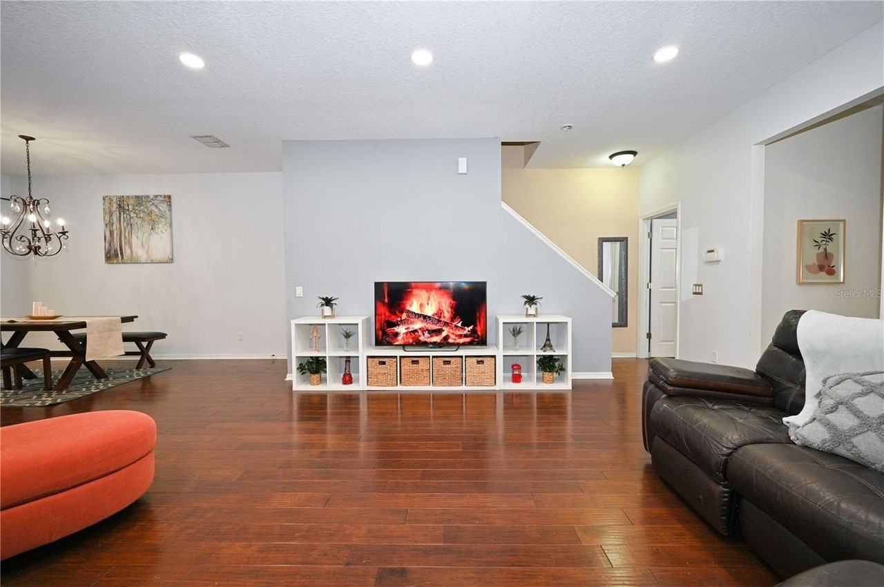 12562 Streamdale Dr - Photo 7 of 46