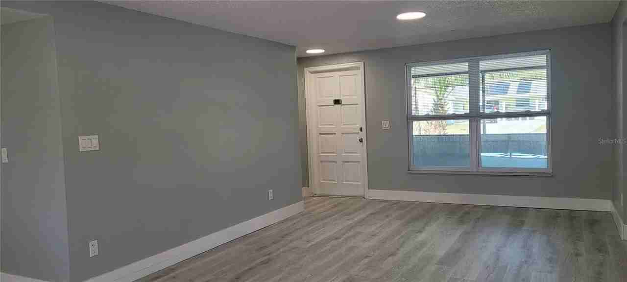 1405 Castleworks Lane - Photo 4 of 26