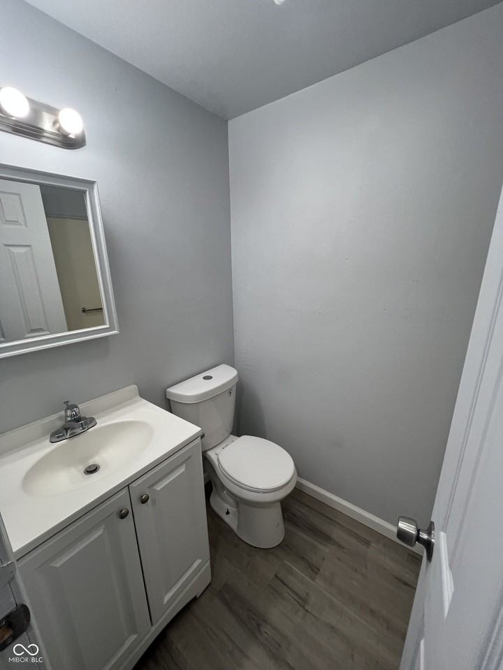 2000 Indianapolis Rd #10 - Photo 6 of 8