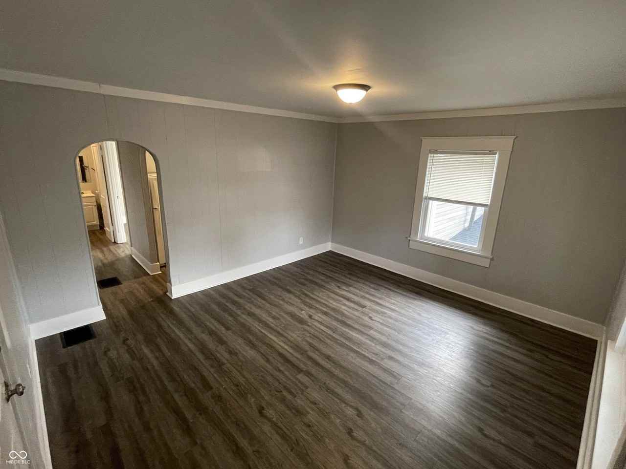 129 W Hendricks St #2 - Photo 5 of 11