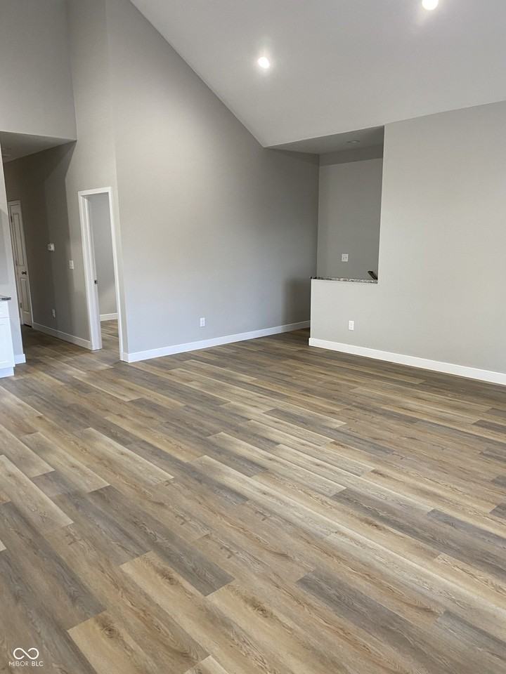 929 N Beville Ave - Photo 4 of 16