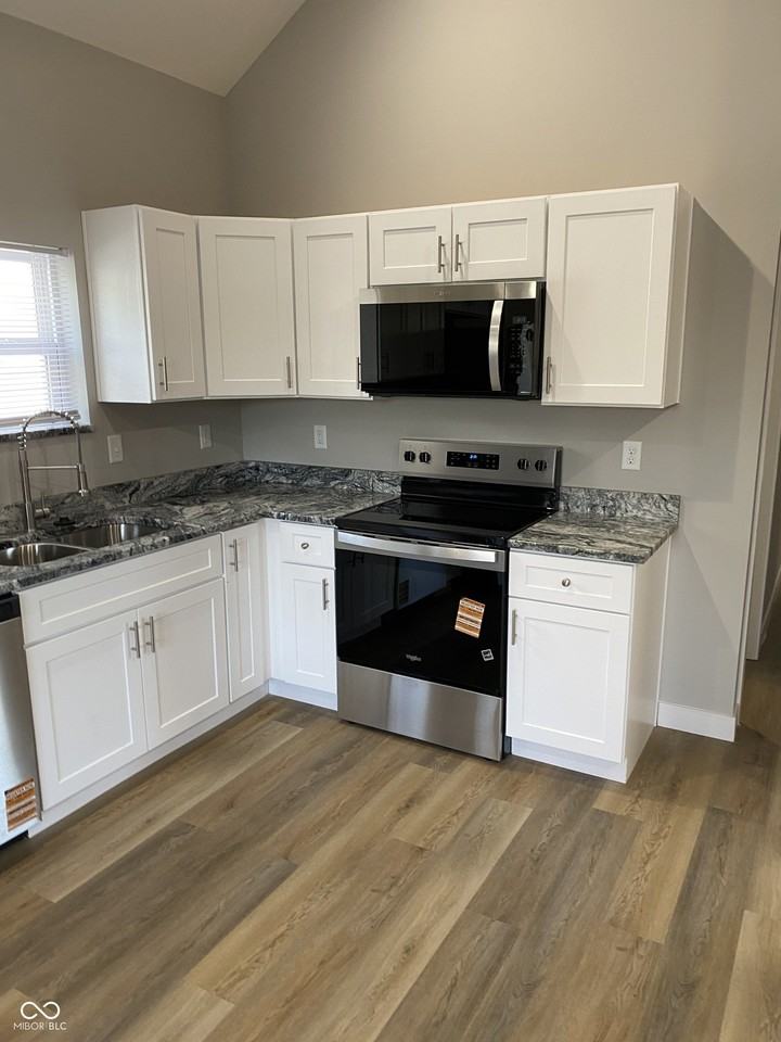 929 N Beville Ave - Photo 7 of 16