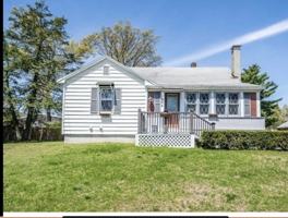 featured image of 1694 Westover Rd