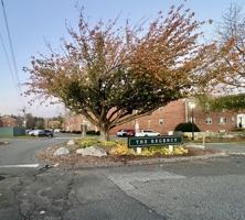 featured image of 192 Regency Park Dr #192