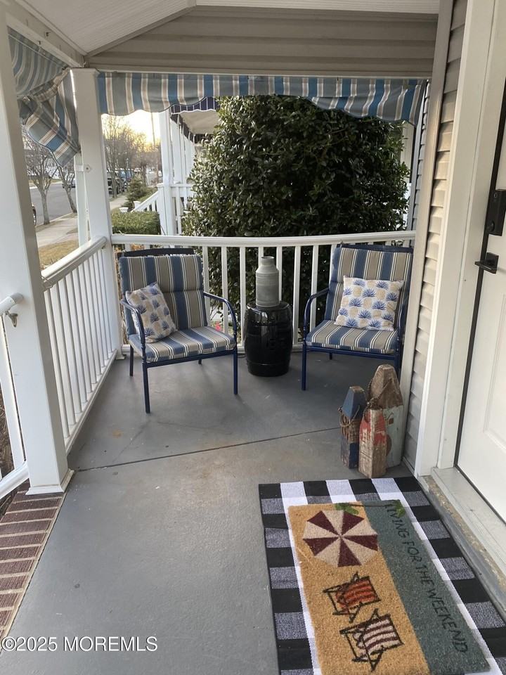 408 Park Place Ave - Photo 3 of 40