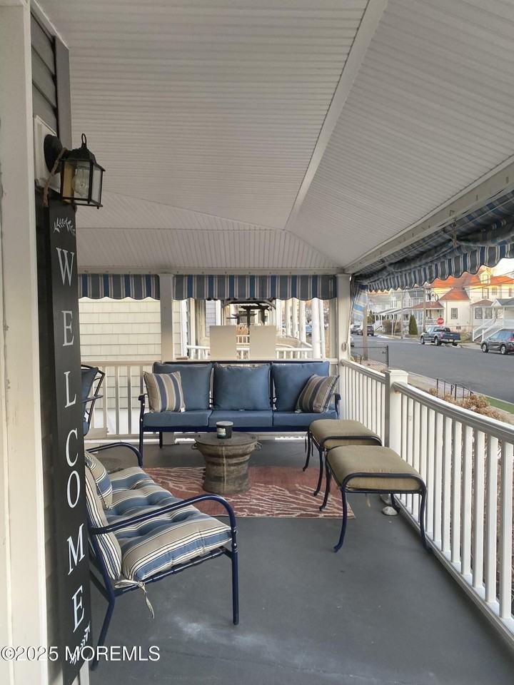 408 Park Place Ave - Photo 4 of 40