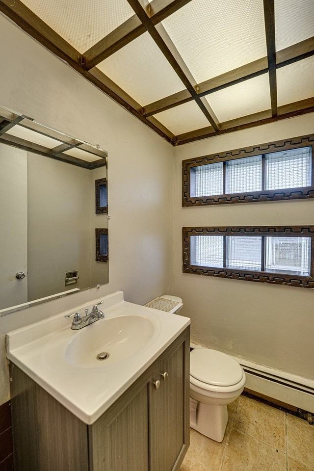 3235 West 157th Street - Photo 3 of 21