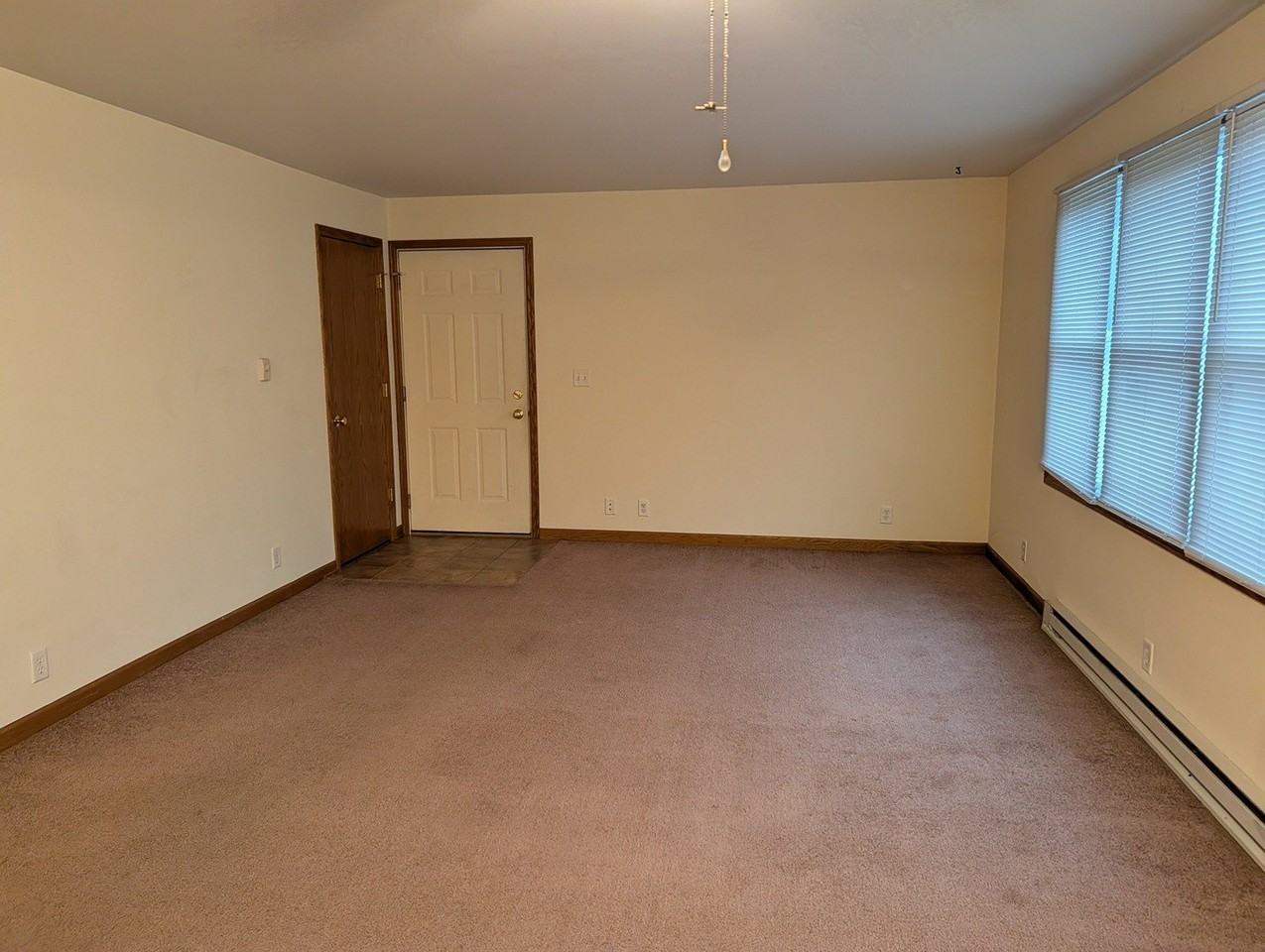 234 S Emmett St #C - Photo 3 of 6