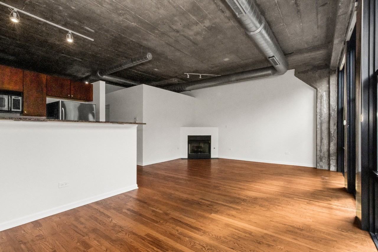 1000 W 15th St #234 - Photo 4 of 18