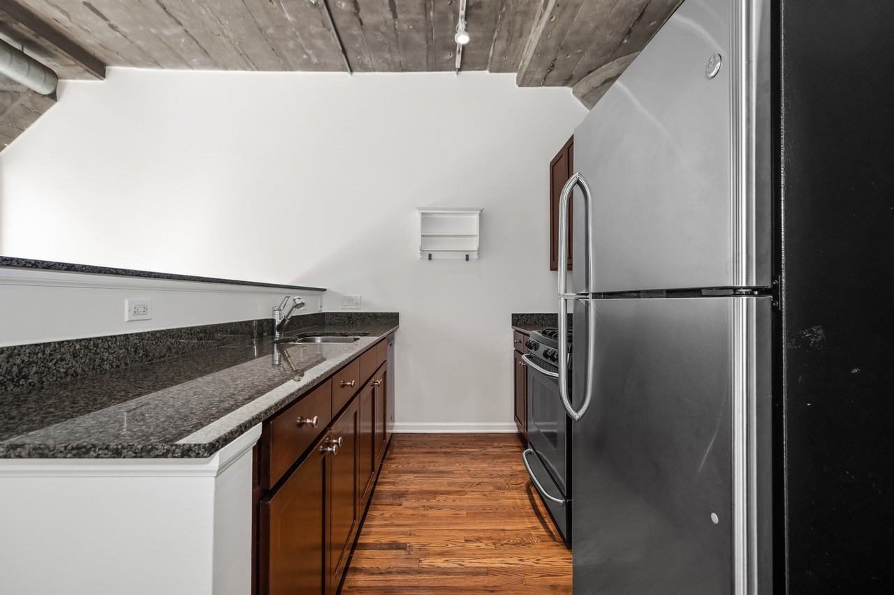 1000 W 15th St #234 - Photo 6 of 18